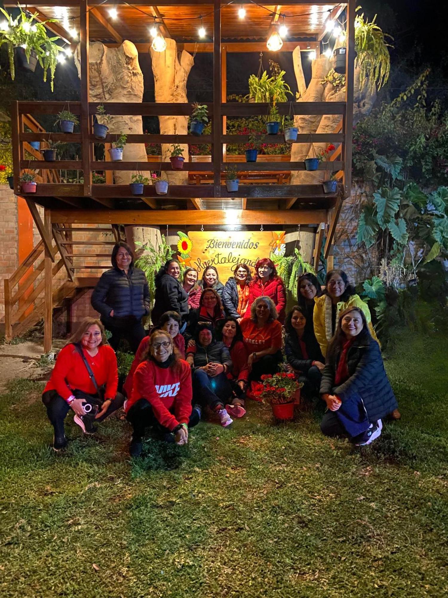 Huertalejandro Restaurante Campestre Y Hospedaje Cieneguilla Bagian luar foto